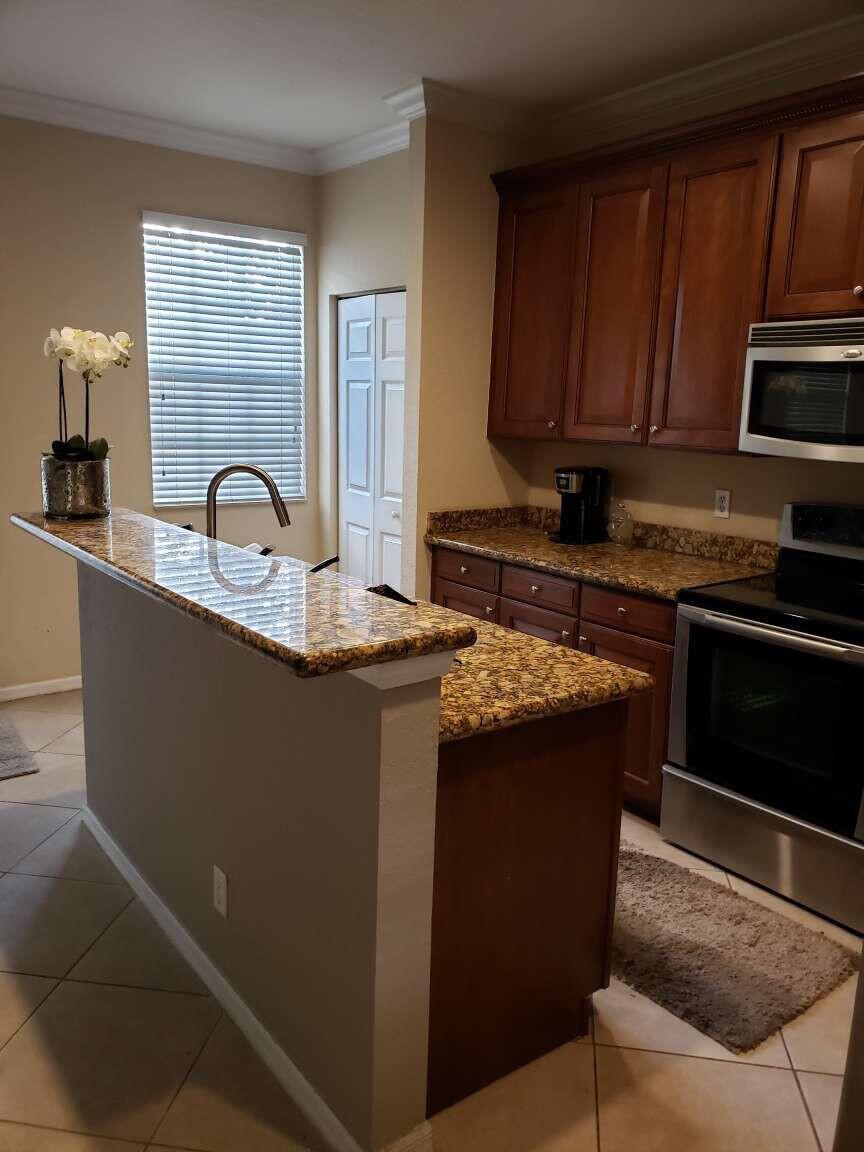 356 W Thatch Palm Circle # 106, Jupiter FL 33458 photo 3