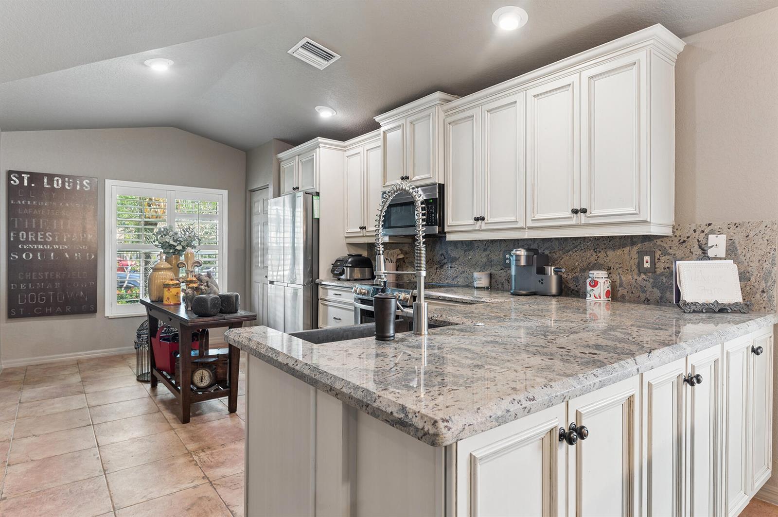 5318 VERNIO Lane, Boynton Beach FL 33437 photo 2