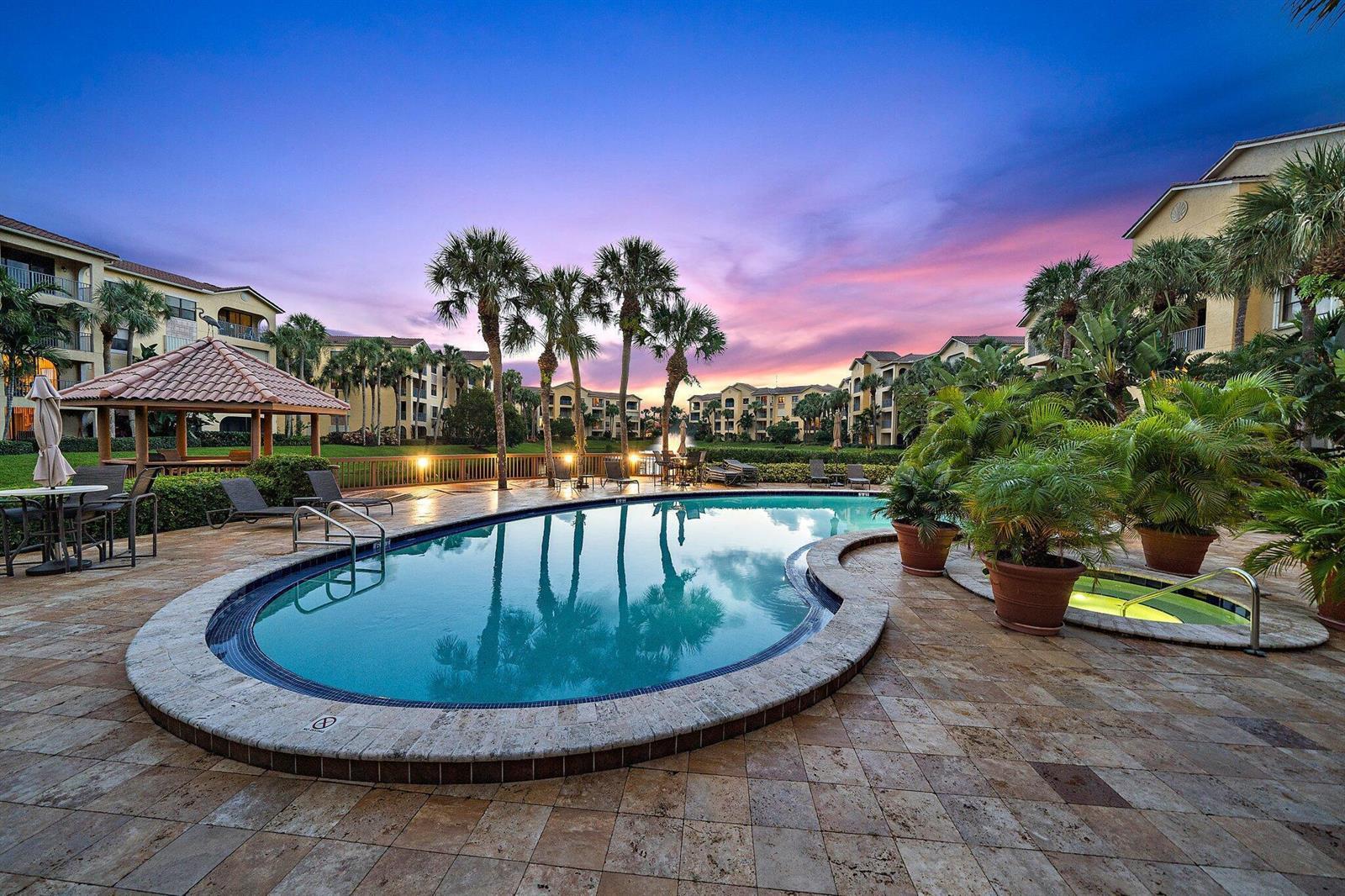 800 Uno Lago Drive # 104, Juno Beach FL 33408 photo 2