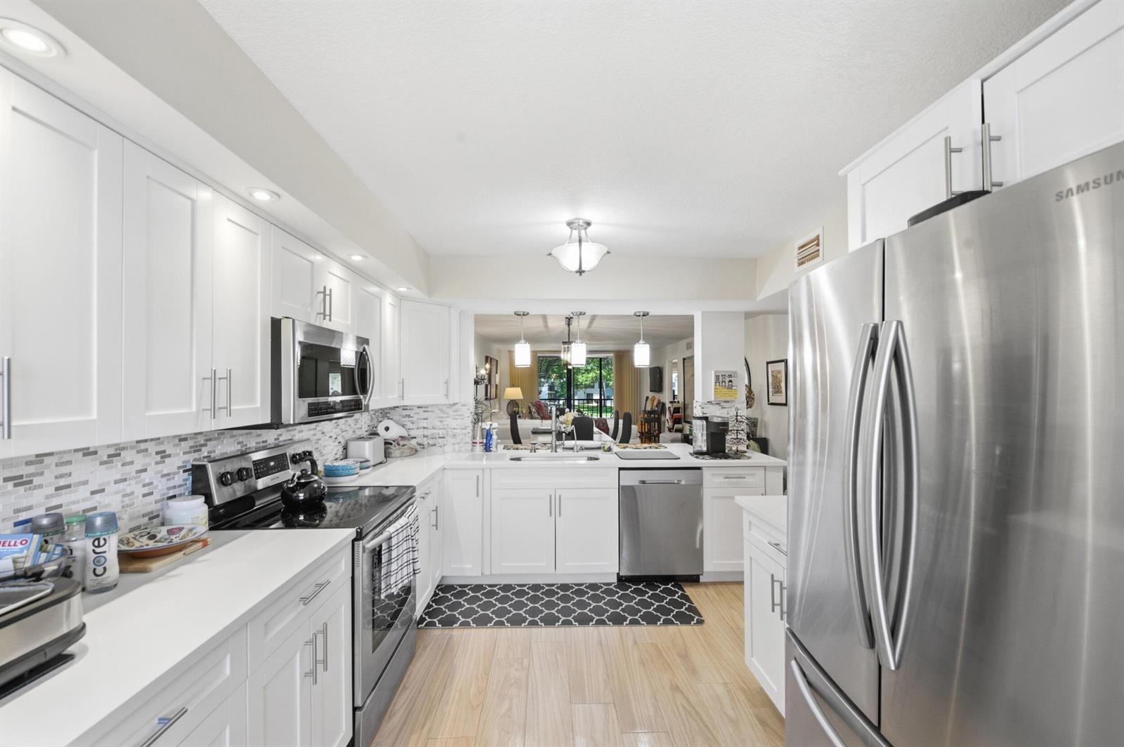 15461 Pembridge Drive # 207, Delray Beach FL 33484 photo 4