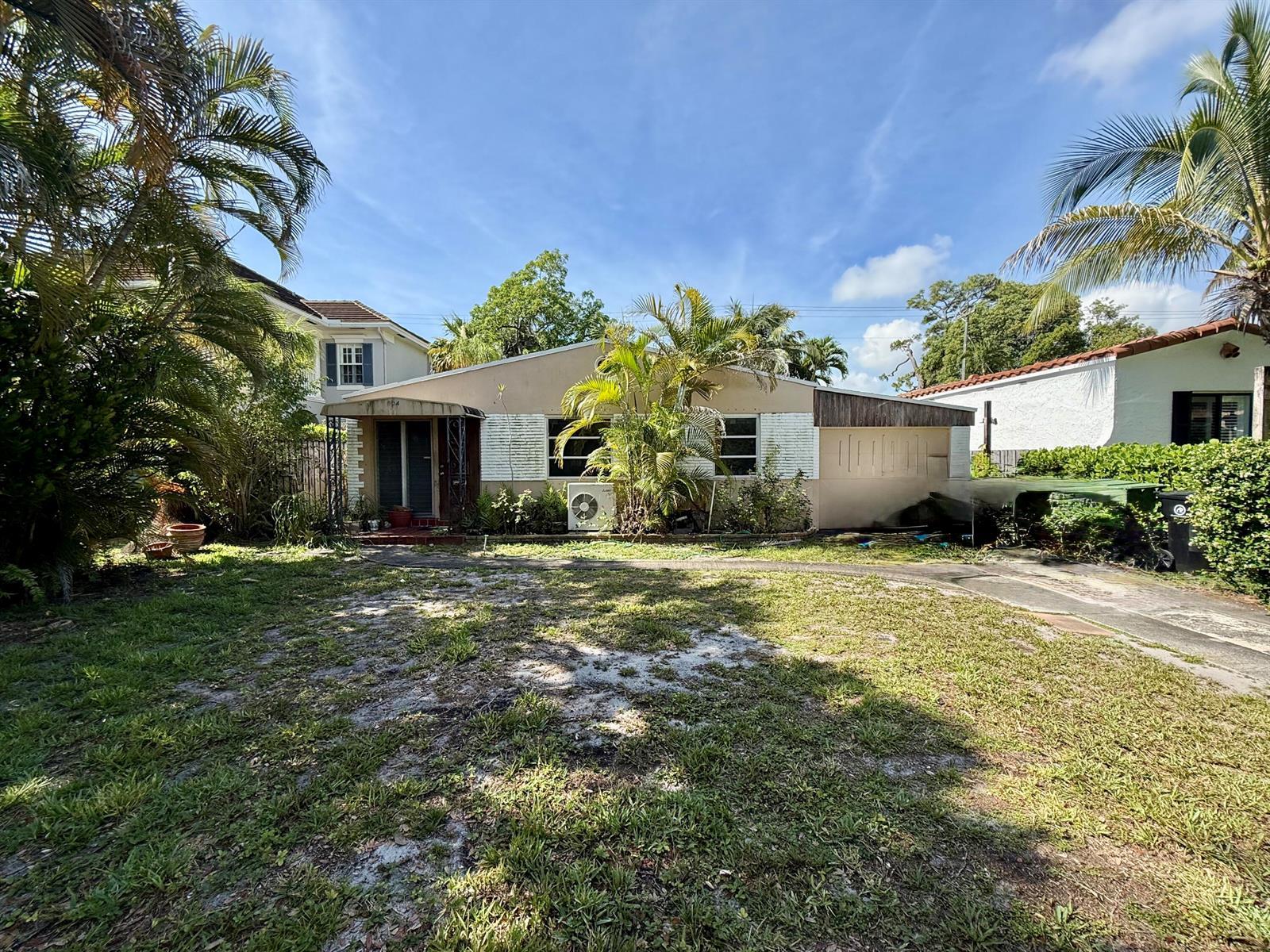 804 SE 5th Court, Fort Lauderdale FL 33301