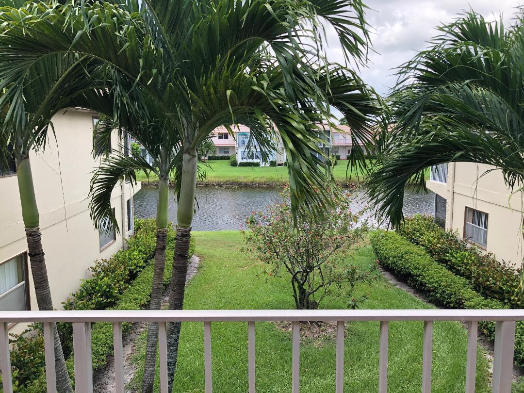 283 Saxony F # 283, Delray Beach FL 33446 photo 5