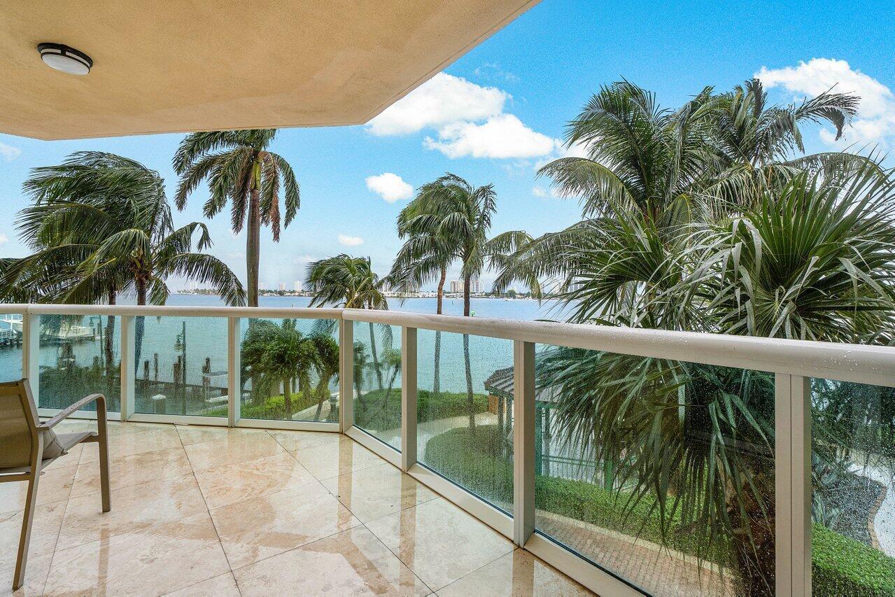 2650 Lake Shore Drive # 206, Riviera Beach FL 33404 photo 2