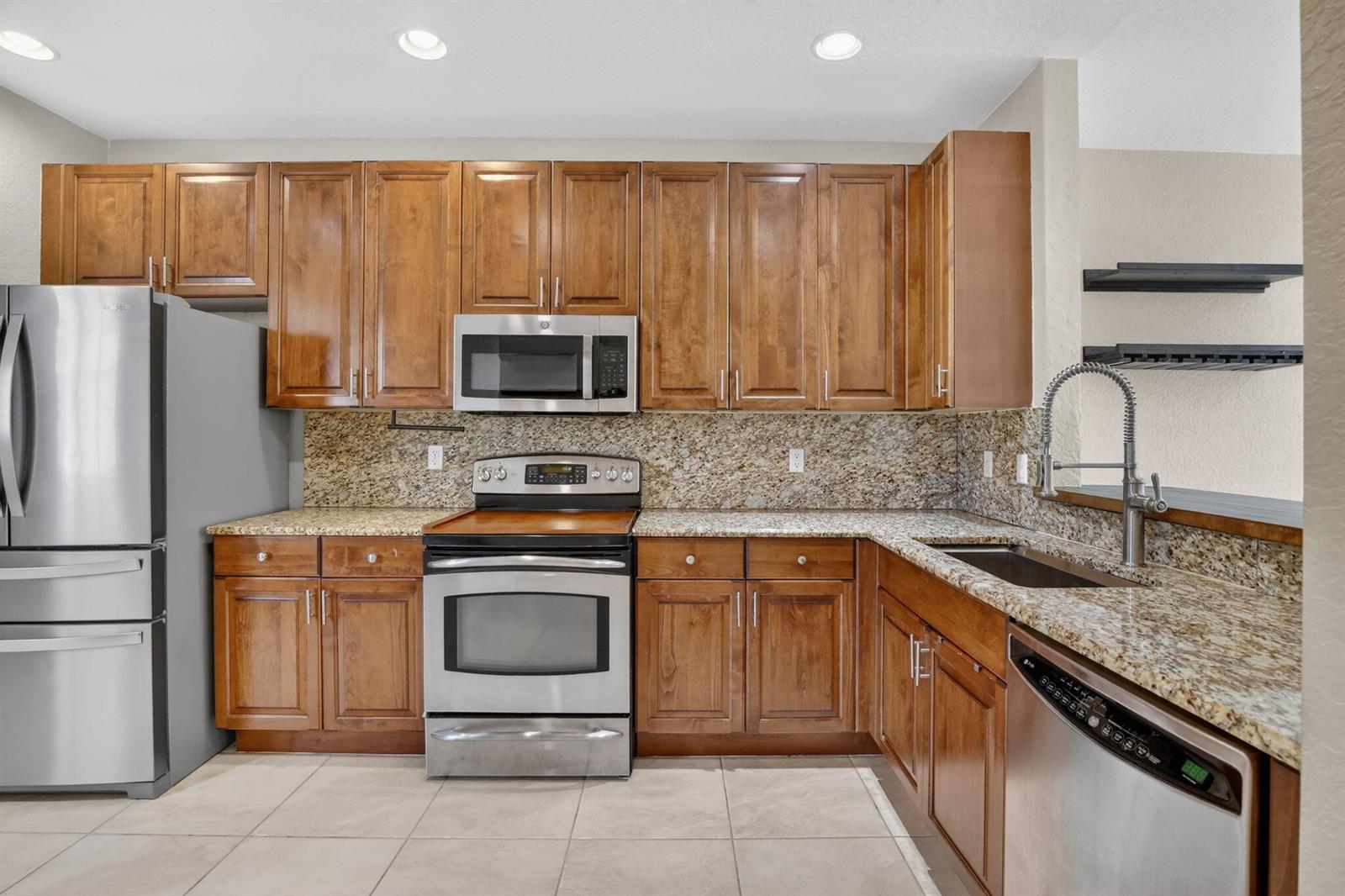 9761 Darlington Place, Cooper City FL 33328 photo 5
