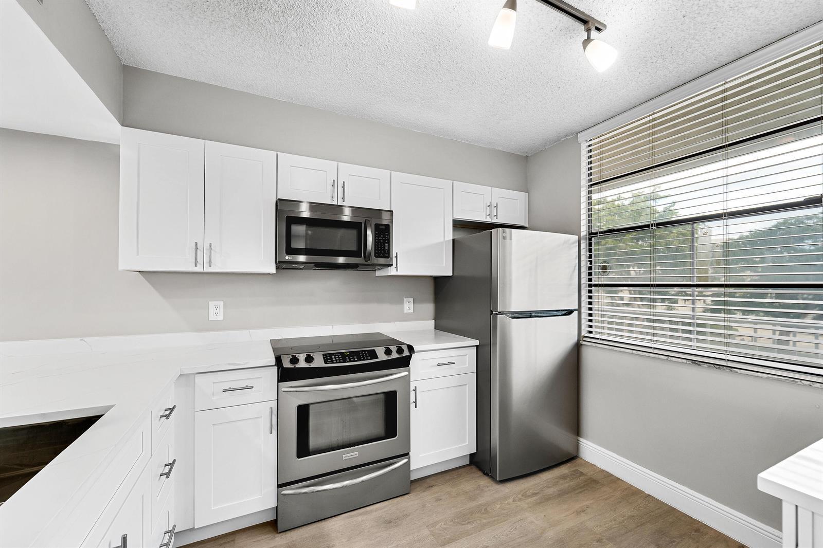 3636 Whitehall Drive # 402, West Palm Beach FL 33401