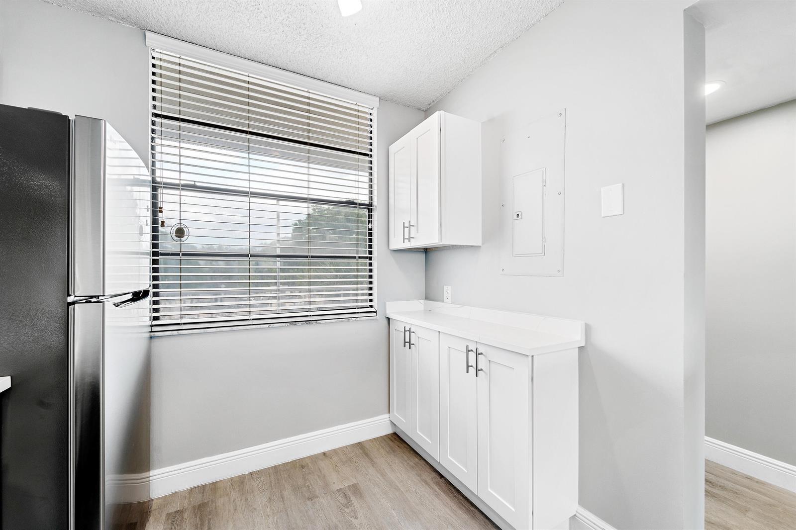 3636 Whitehall Drive # 402, West Palm Beach FL 33401 photo 5