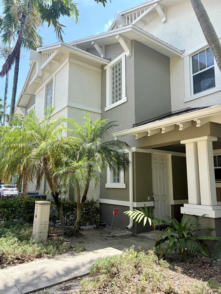 499 Corte Madera Lane # 1, West Palm Beach FL 33401