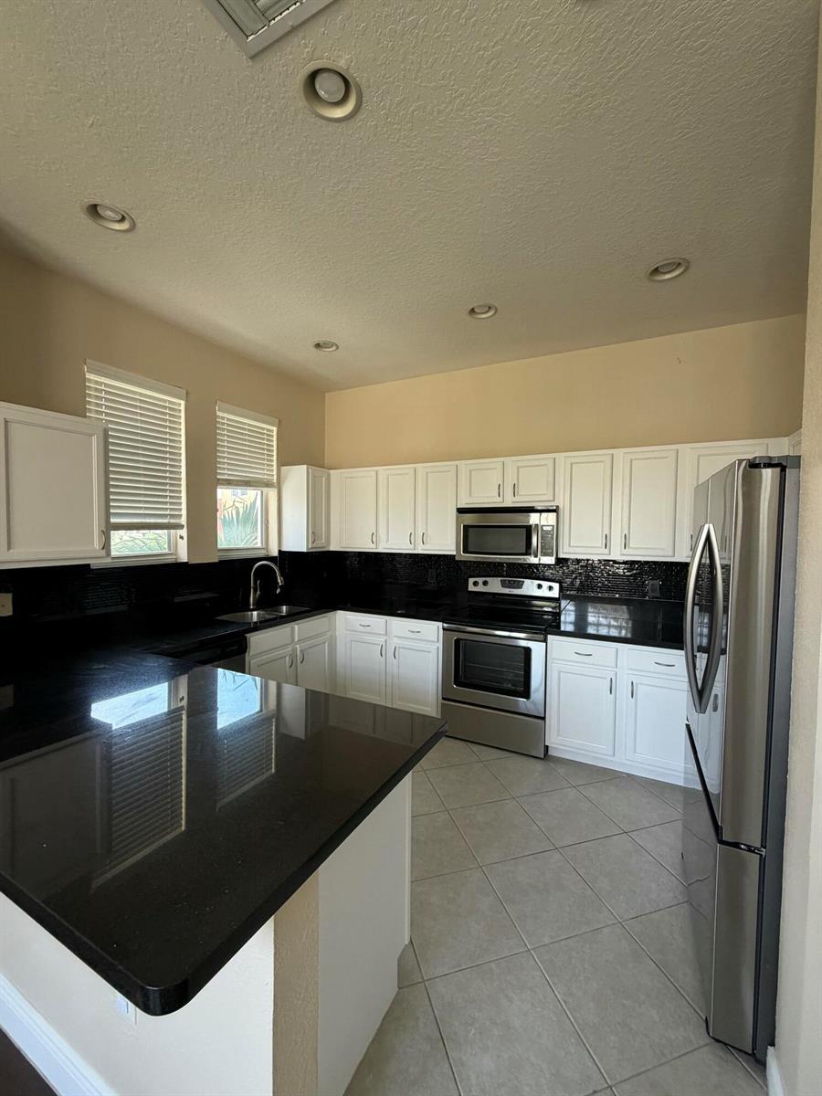499 Corte Madera Lane # 1, West Palm Beach FL 33401 photo 4