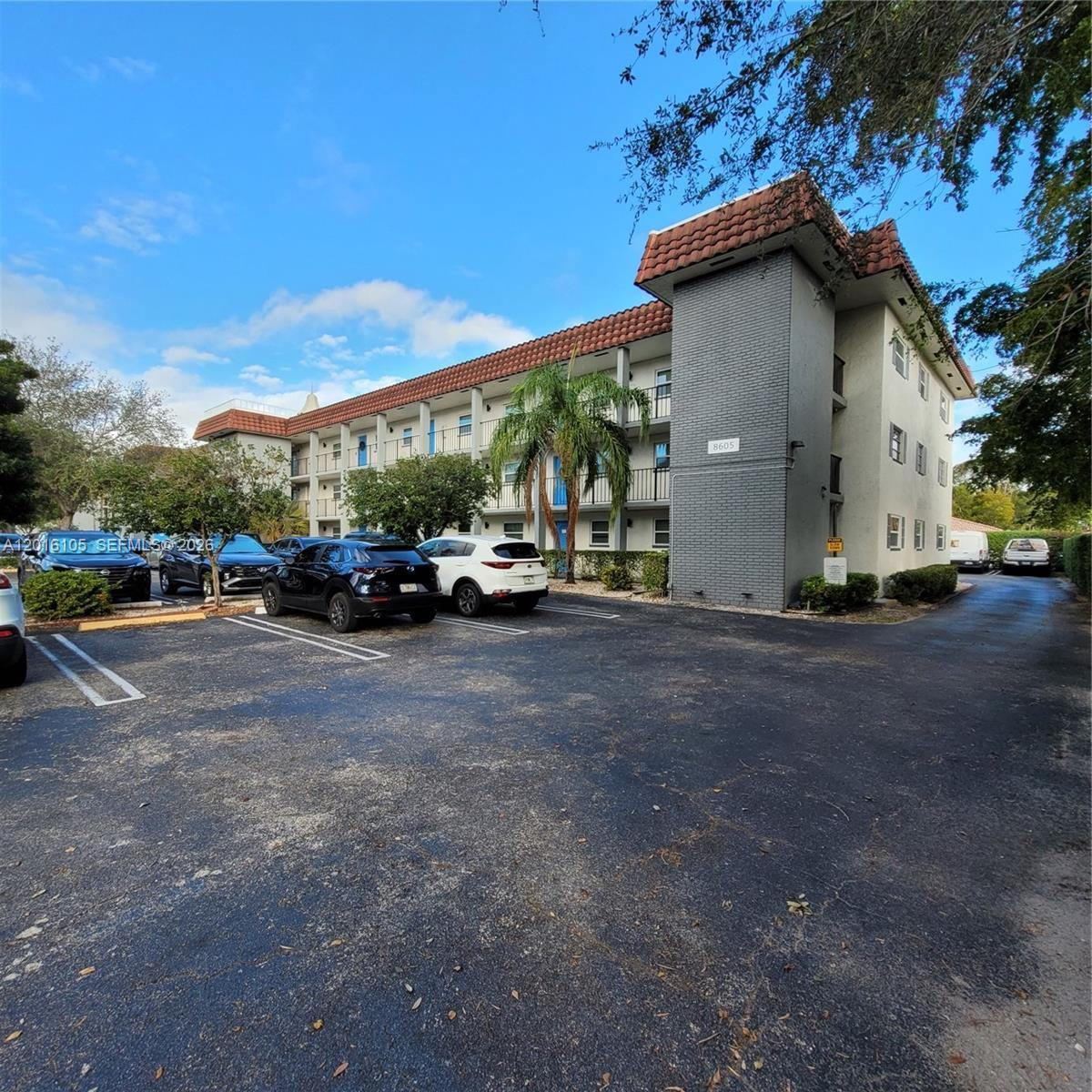 8605 W Sample Rd # 111, Coral Springs FL 33065 photo 2