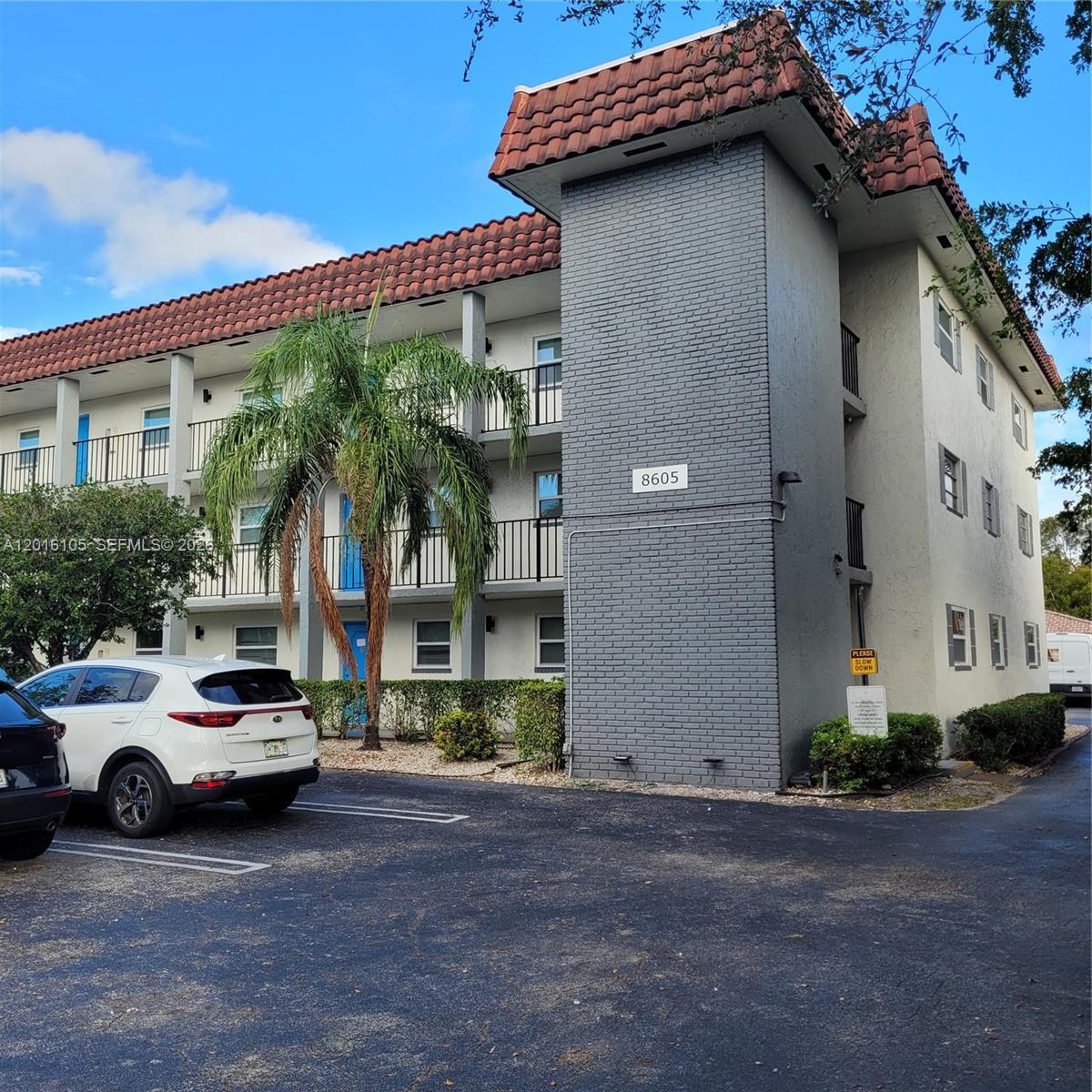 8605 W Sample Rd # 111, Coral Springs FL 33065