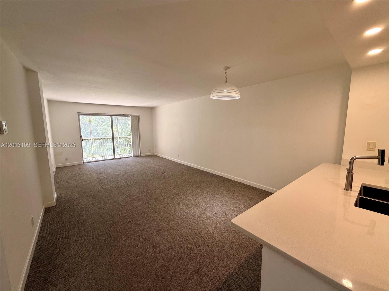1075 Riverside Dr # 306, Coral Springs FL 33071 photo 5
