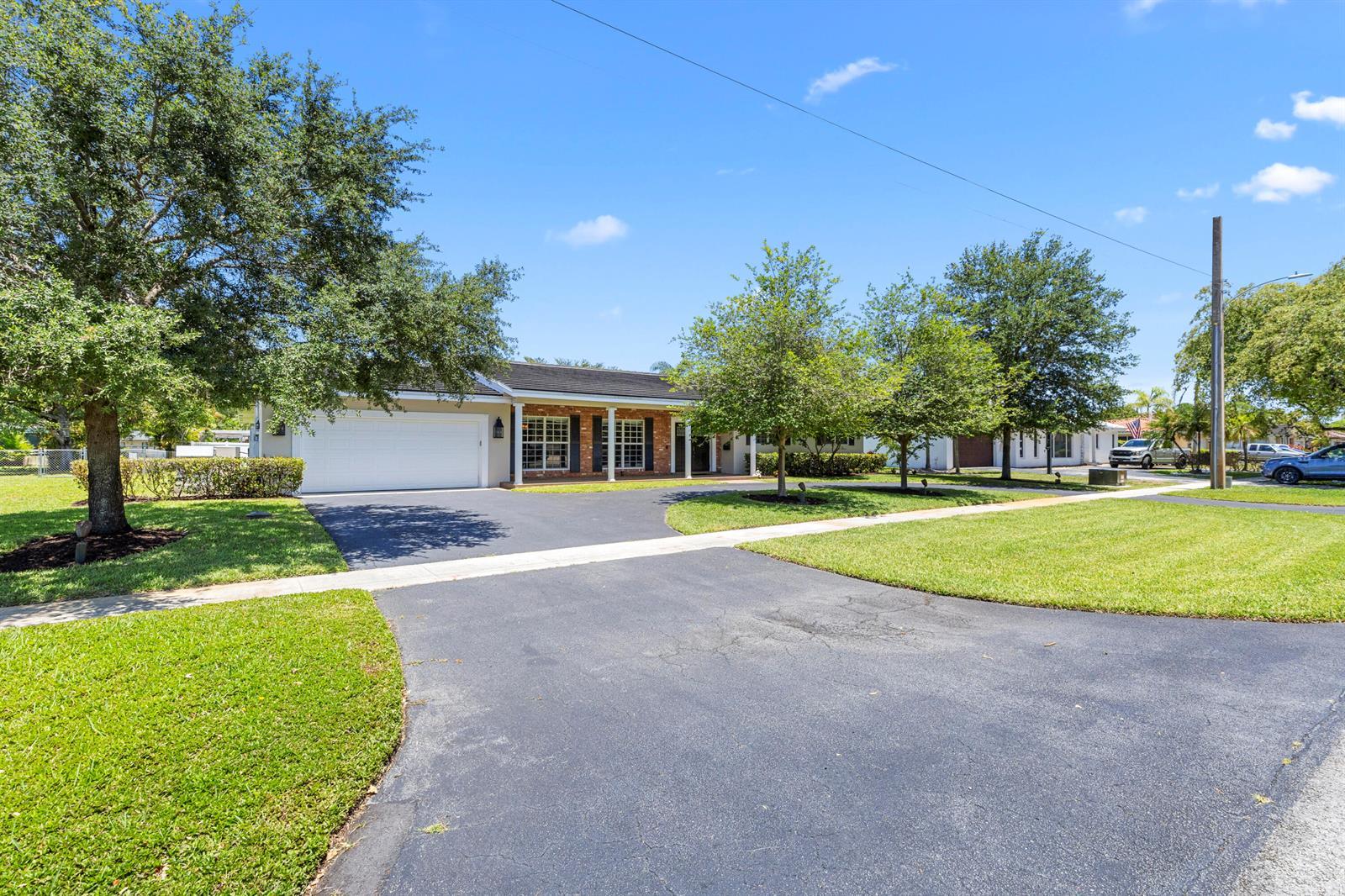 7501 Plantation Road, Plantation FL 33317 photo 2
