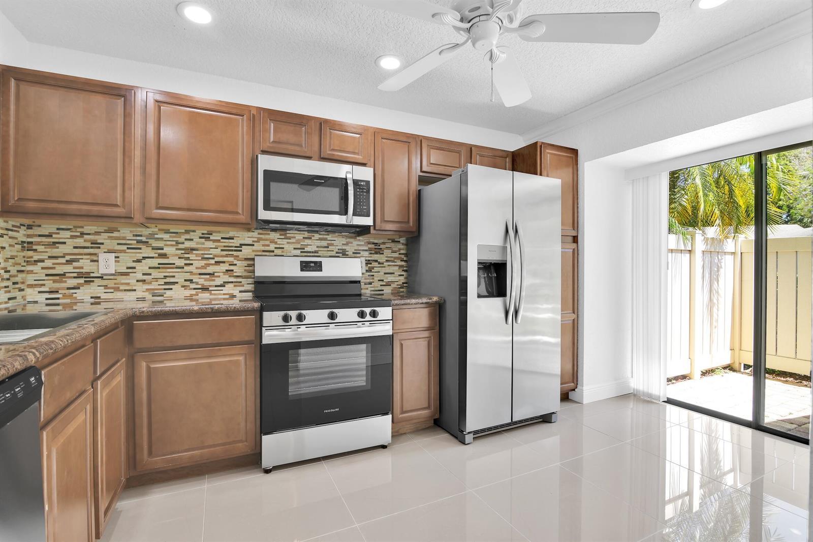 4821 NW 22nd Street, Coconut Creek FL 33063