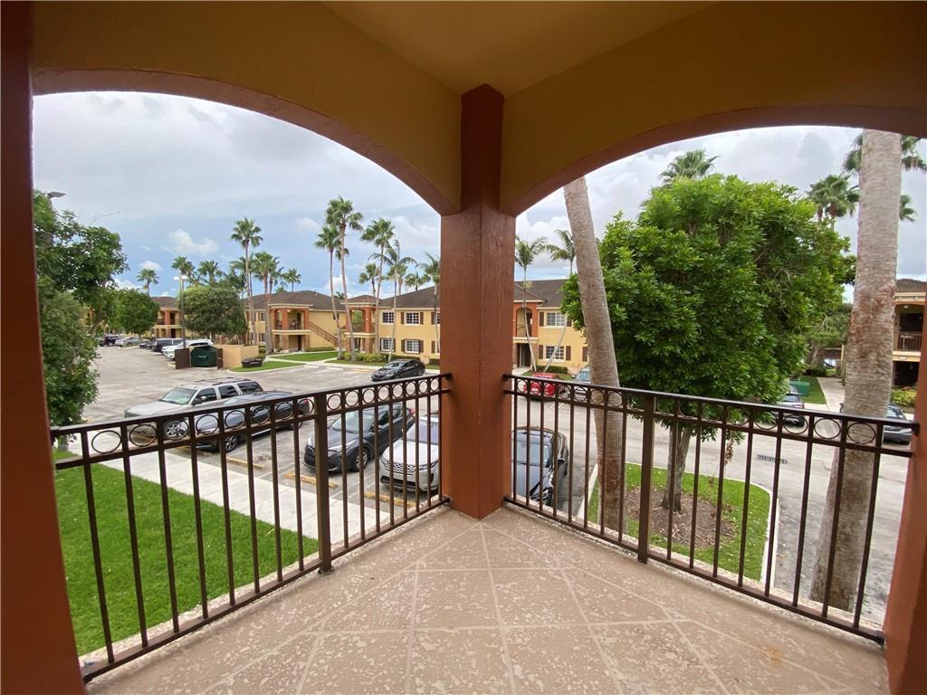 970 NE 34th Avenue # 204, Homestead FL 33033 photo 3
