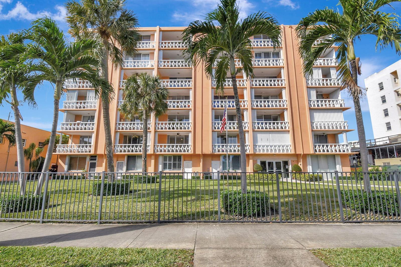 15 S Golfview Road # 204, FL 33460 photo 3