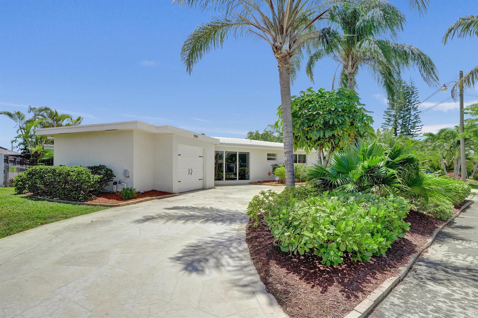 700 SE 5th Avenue, Pompano Beach FL 33060 photo 2