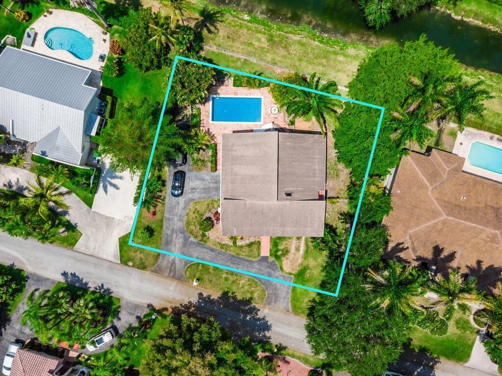17914 SW 83rd Court, Palmetto Bay FL 33157 photo 2