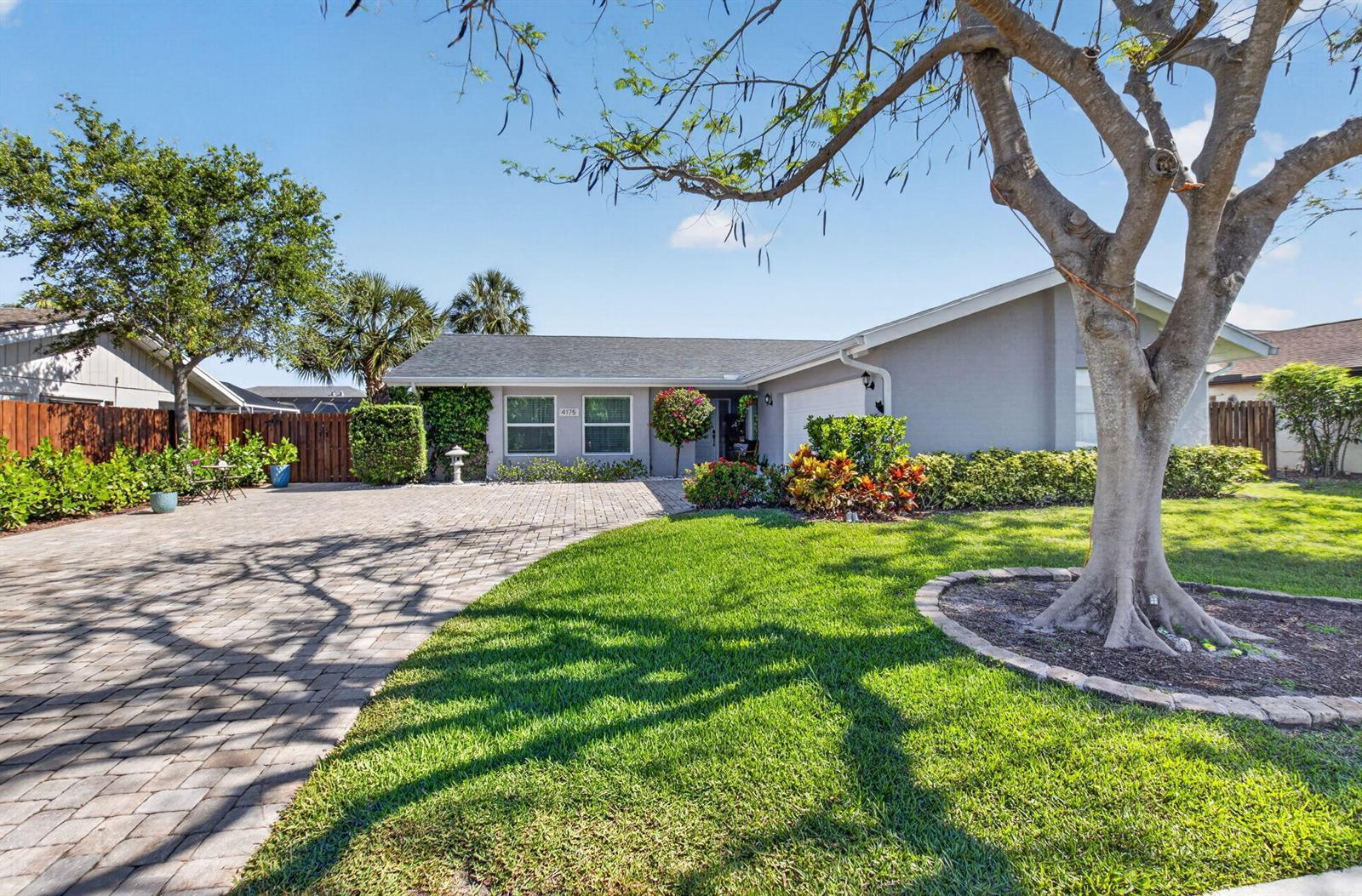 4175 Bay Laurel Way, Boca Raton FL 33487 photo 3