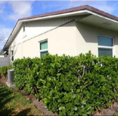 704 Juniper Drive, North Palm Beach FL 33408 photo 4
