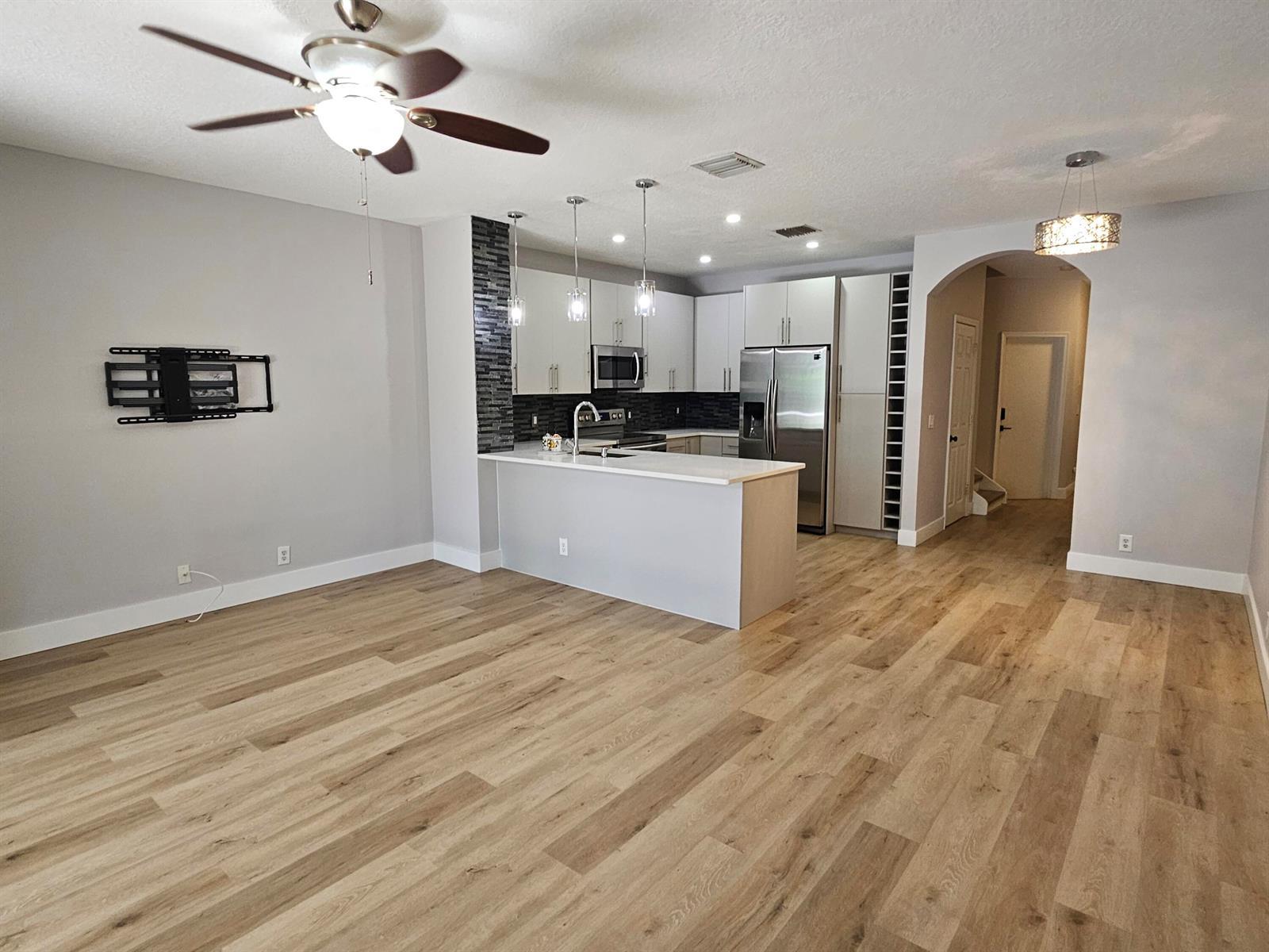 9749 Porta Leona Lane, Boynton Beach FL 33472 photo 4