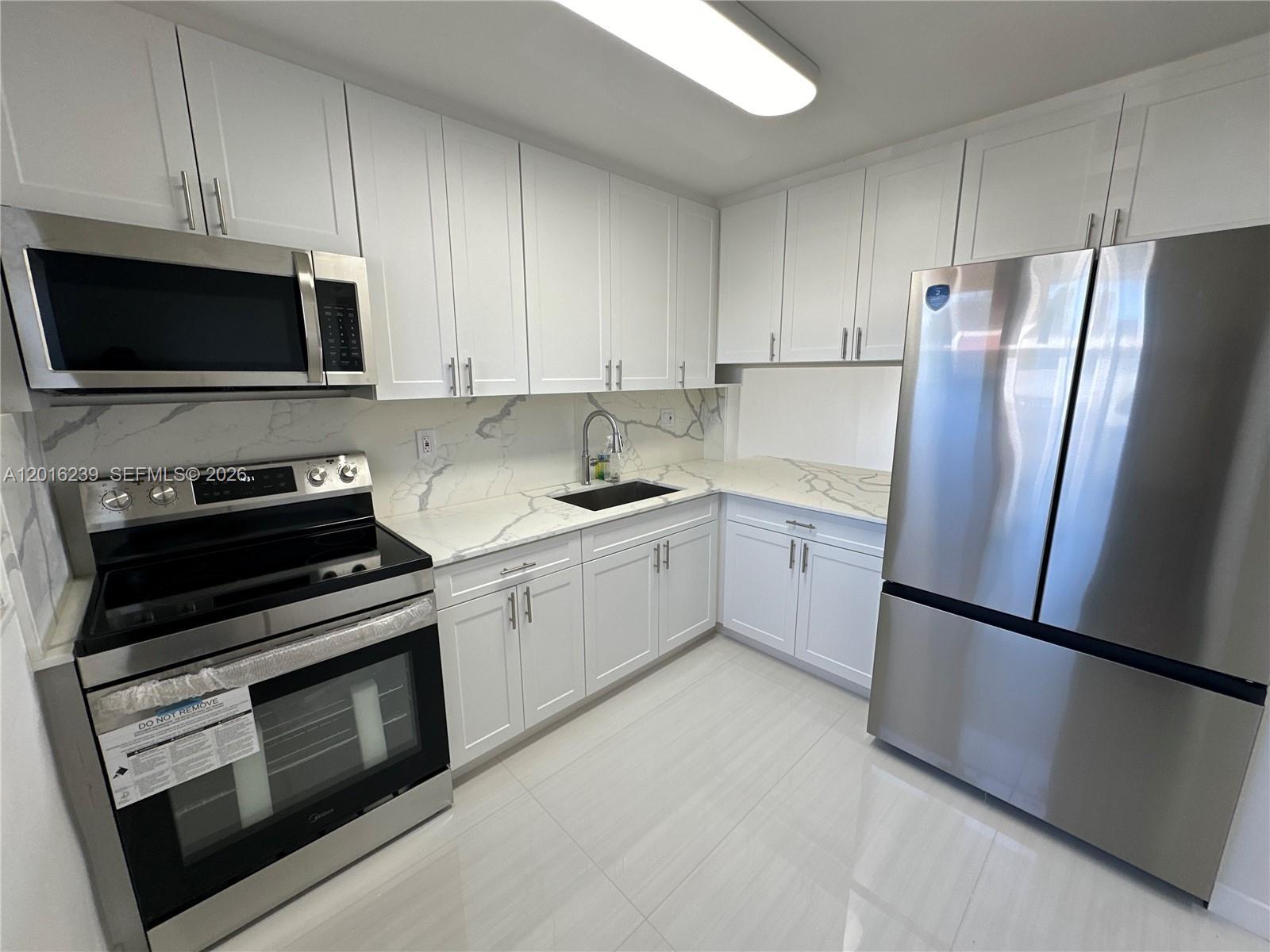 8879 Fontainebleau Blvd # 206, Miami FL 33172 photo 4