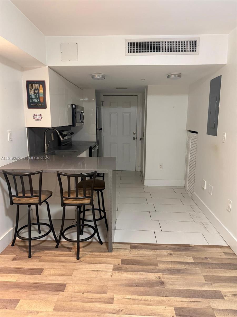450 SW 3rd St # 8, Miami FL 33130 photo 2