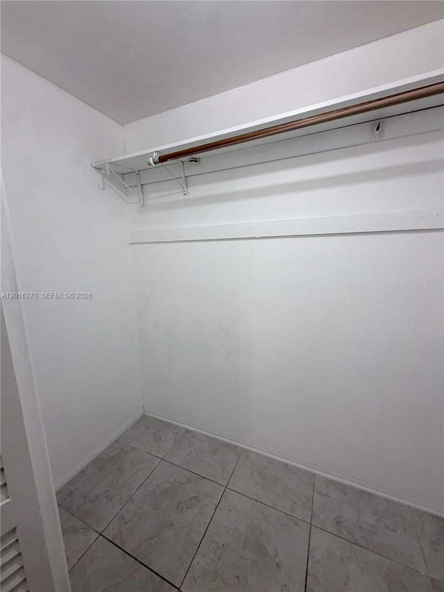 717 NE 1st St, Hallandale Beach FL 33009 photo 5