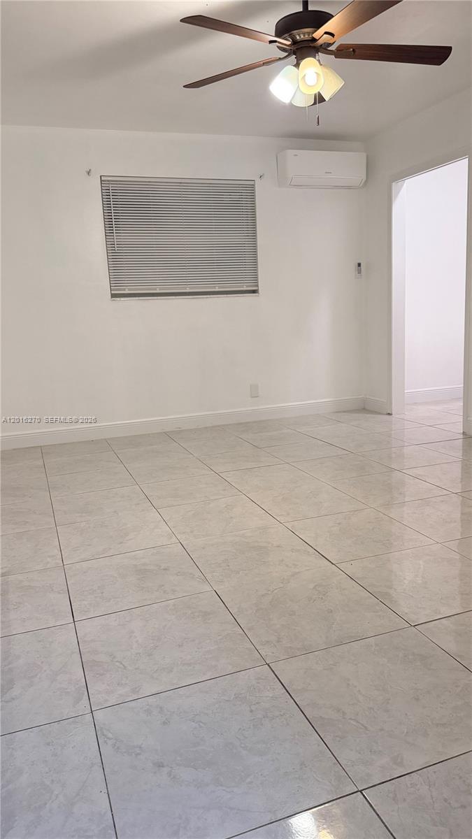 717 NE 1st St, Hallandale Beach FL 33009 photo 4