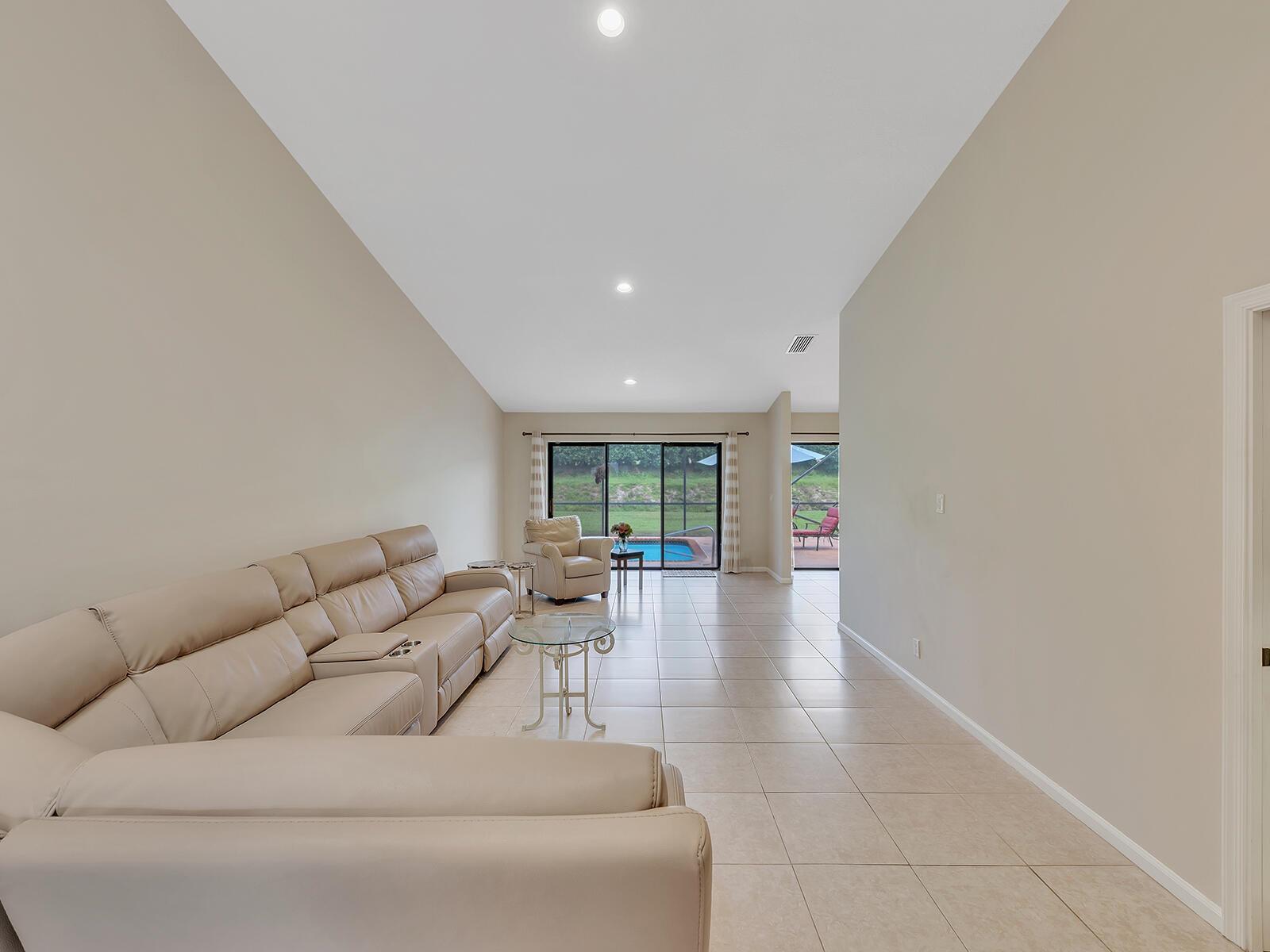 7747 Villa Nova Drive, Boca Raton FL 33433 photo 5