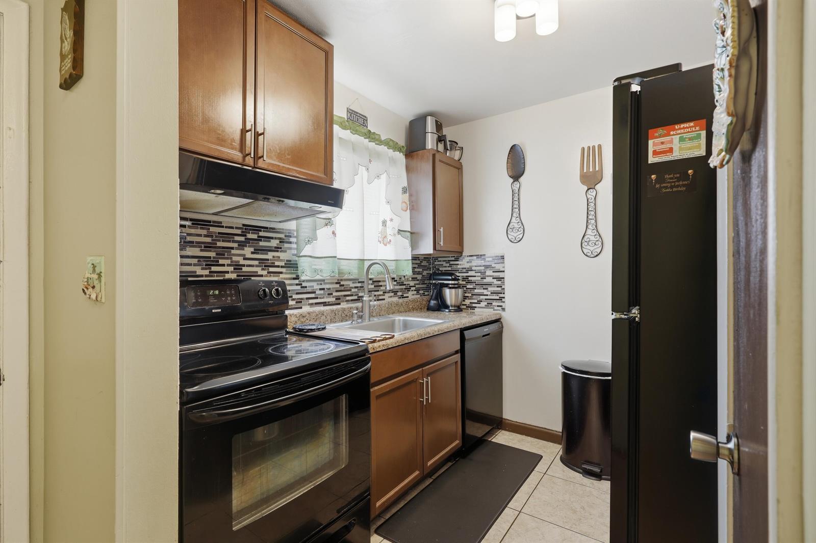 6074 Forest Hill Boulevard # 101, West Palm Beach FL 33415 photo 3