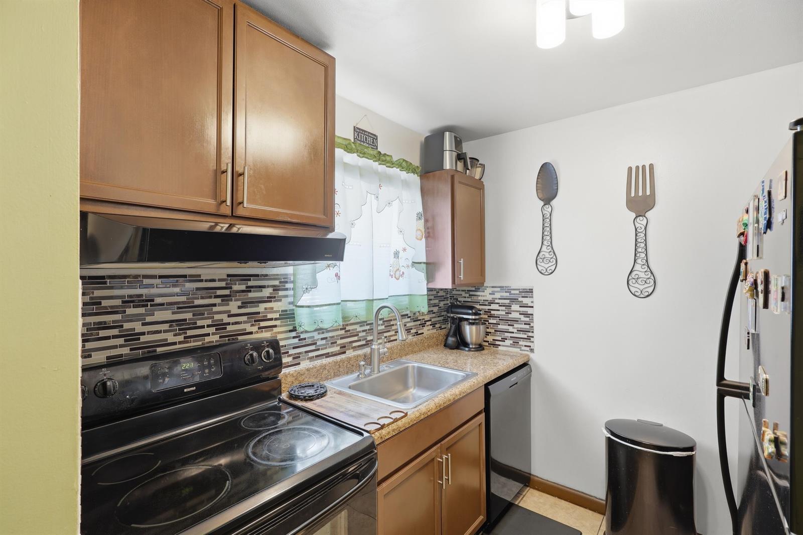 6074 Forest Hill Boulevard # 101, West Palm Beach FL 33415 photo 4