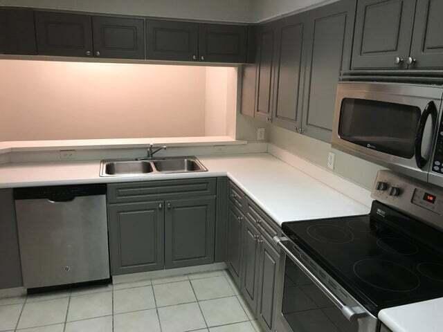 3023 Alcazar Place # 202, Palm Beach Gardens FL 33410 photo 4