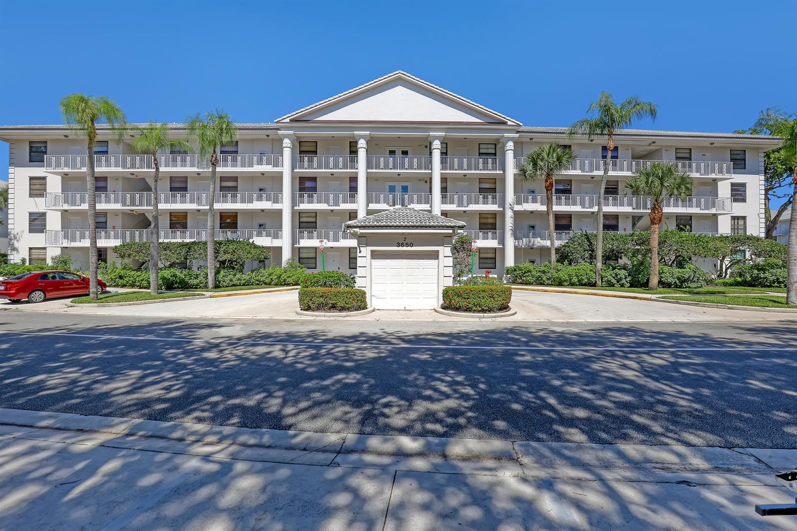 3650 Whitehall Drive # 201, West Palm Beach FL 33401 photo 2