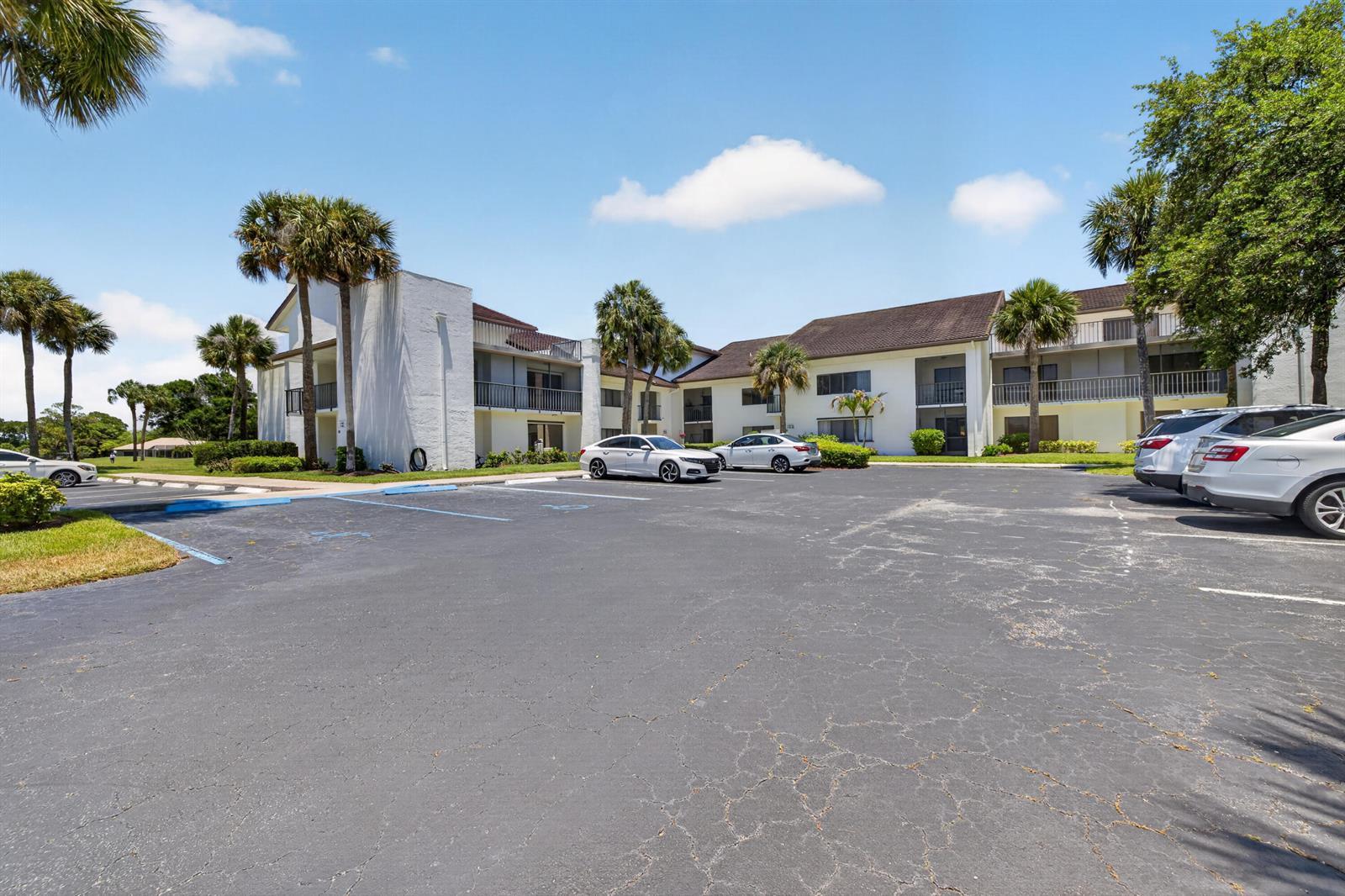 3500 Twin Lakes Terrace # 202, Fort Pierce FL 34951 photo 2