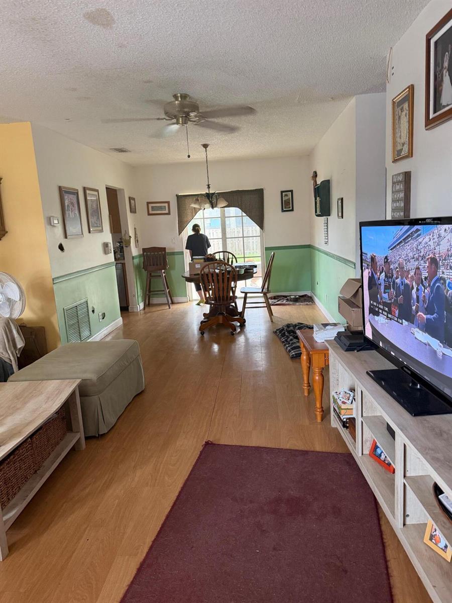 10862 NW 23rd Court, Sunrise FL 33322 photo 4