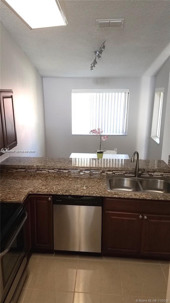 22202 Glenmoor Dr # 22202, West Palm Beach FL 33409 photo 5