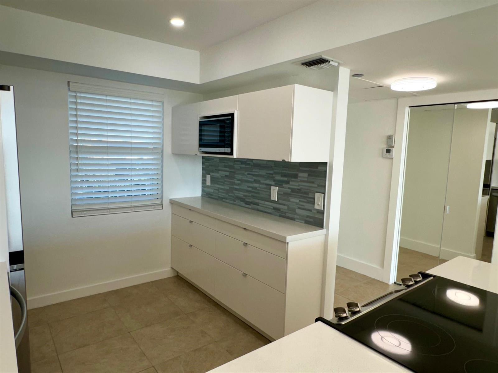 3095 N Course Drive, Pompano Beach FL 33069 photo 5