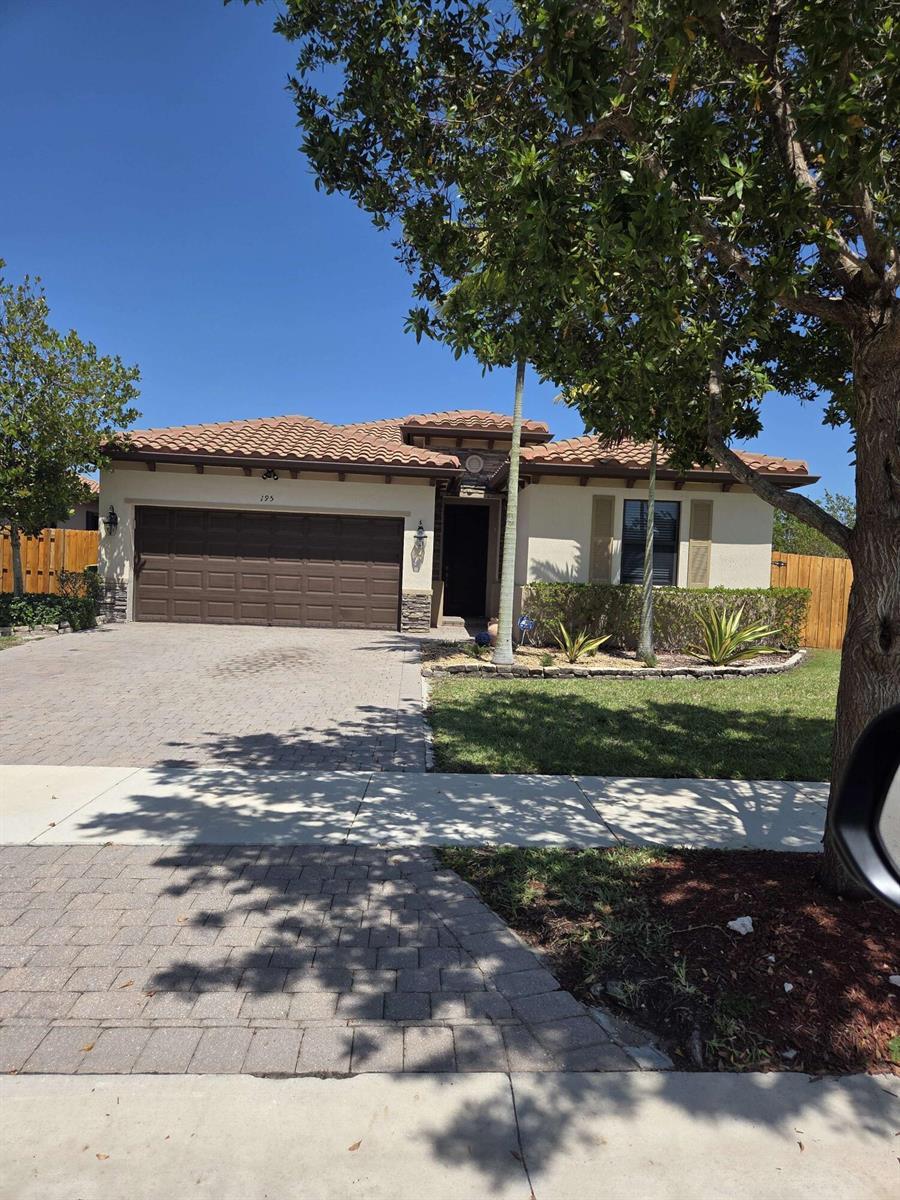 195 SE 24th Court, Homestead FL 33033 photo 3