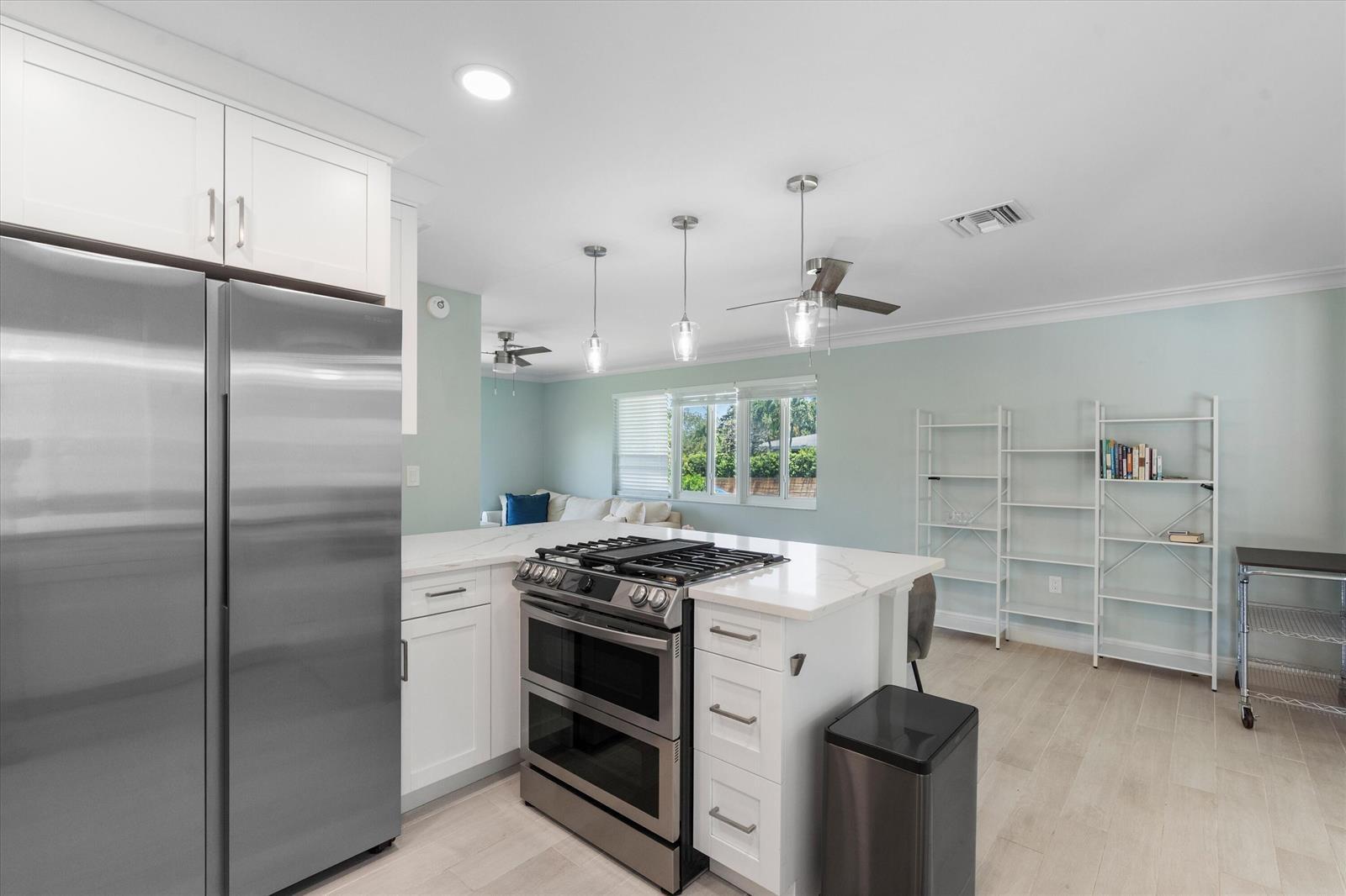 108 SE 31st Avenue, Boynton Beach FL 33435 photo 4