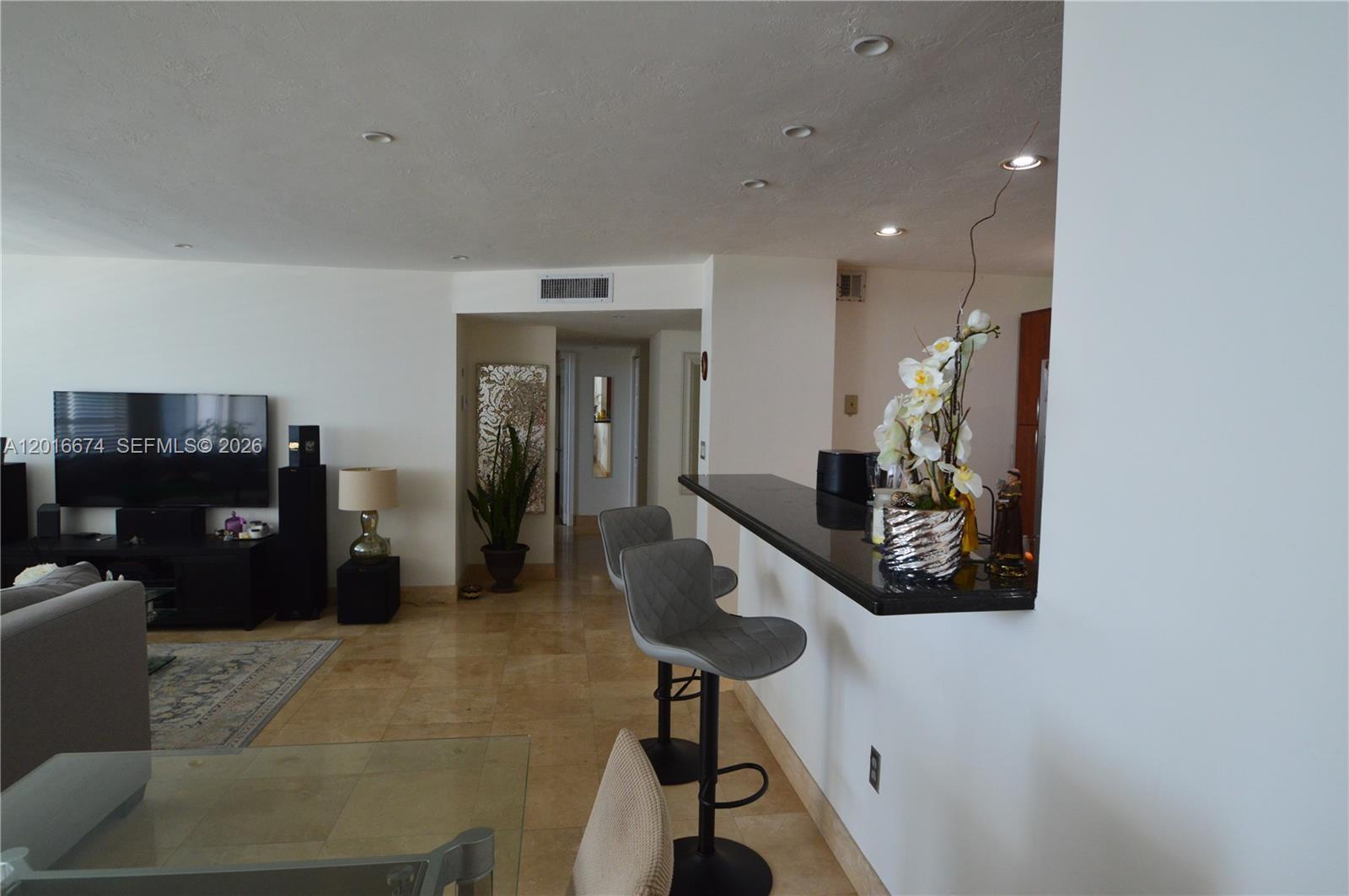 2780 NE 183rd St, Aventura FL 33160 photo 4