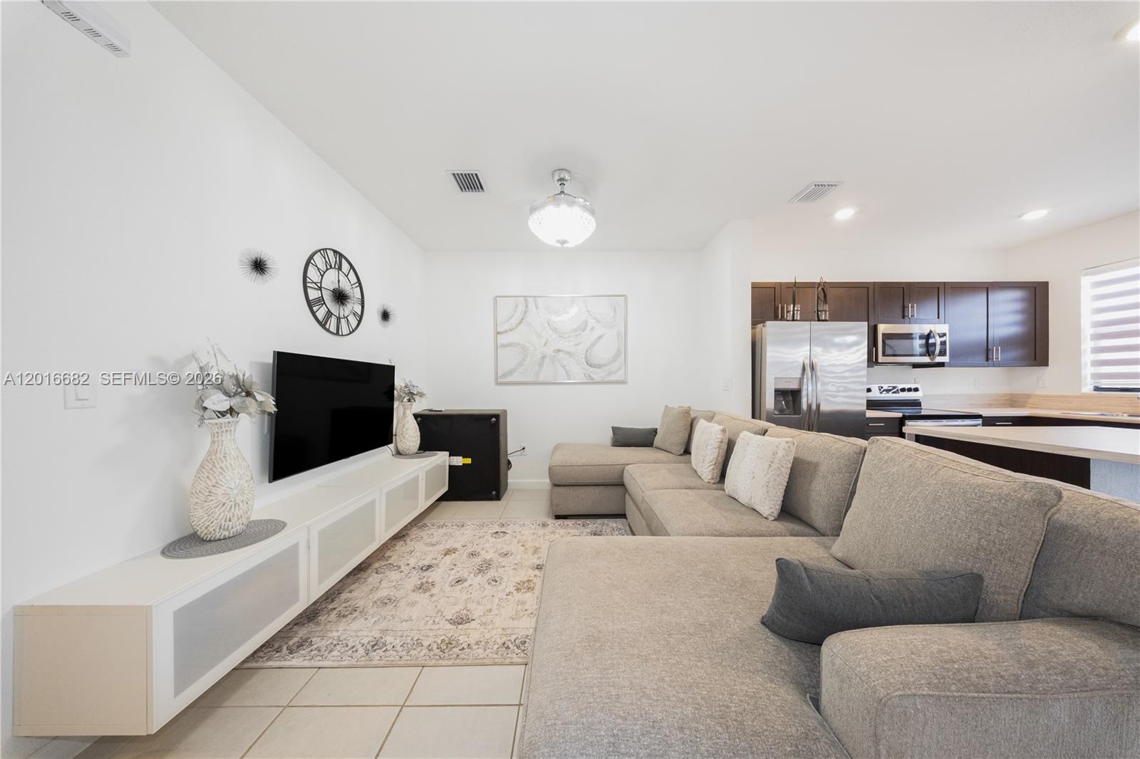 18236 SW 148th Rd, Miami FL 33187 photo 4
