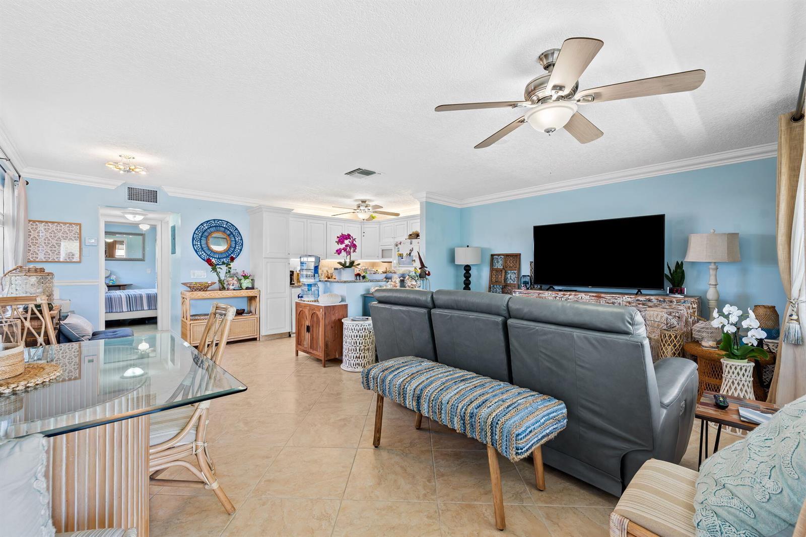 850 E Horizons E # 309, Boynton Beach FL 33435 photo 4