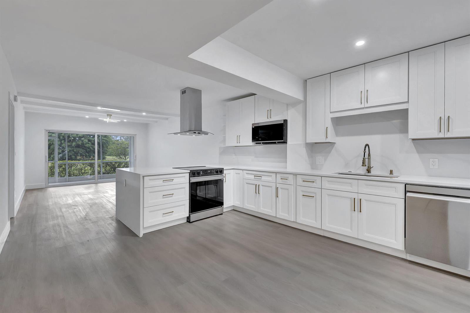 3100 N Palm Aire Drive # 106, Pompano Beach FL 33069 photo 3