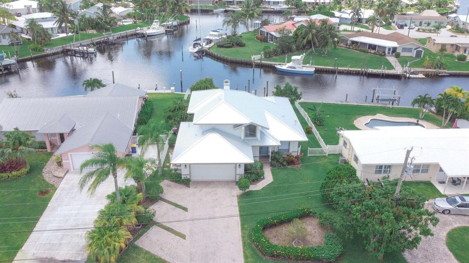 1694 SW Boatswain Place, Palm City FL 34990 photo 2