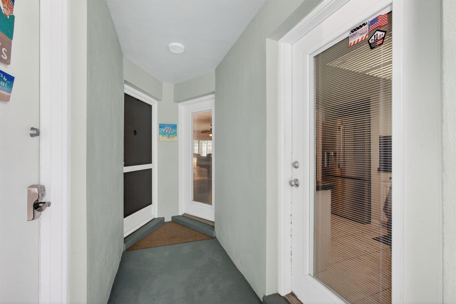 121 Wettaw Lane Unit 110, North Palm Beach FL 33408 photo 4