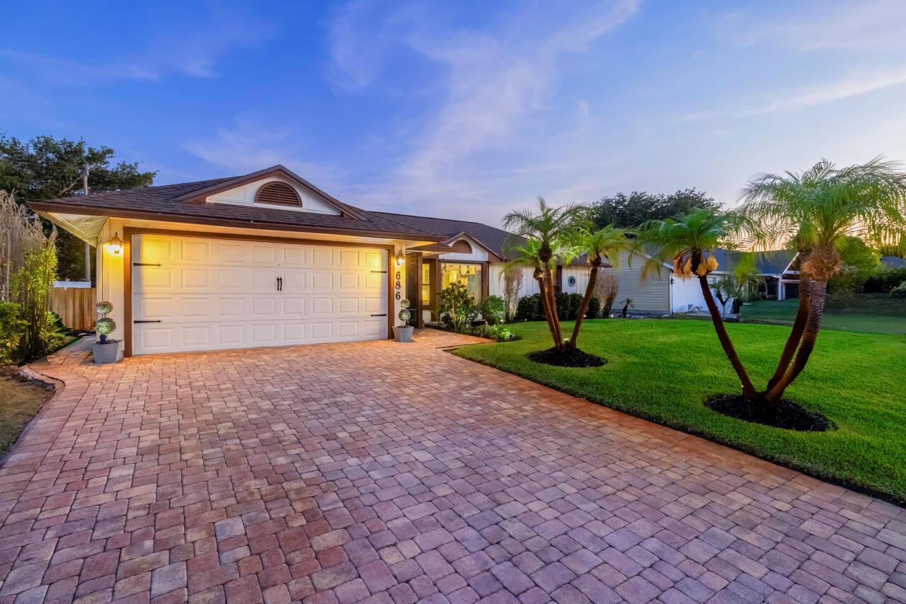 686 SW Hoffenberg Avenue, Port St. Lucie FL 34953 photo 4