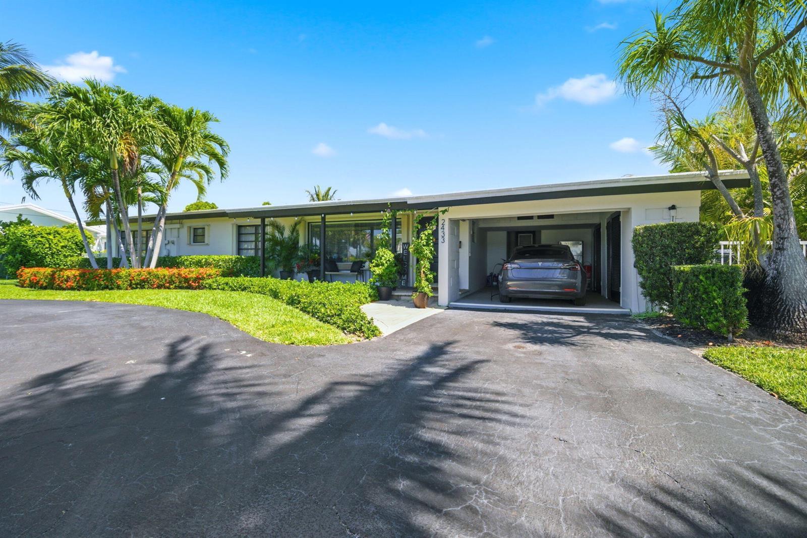 2433 NE 24th Street, Lighthouse Point FL 33064 photo 4