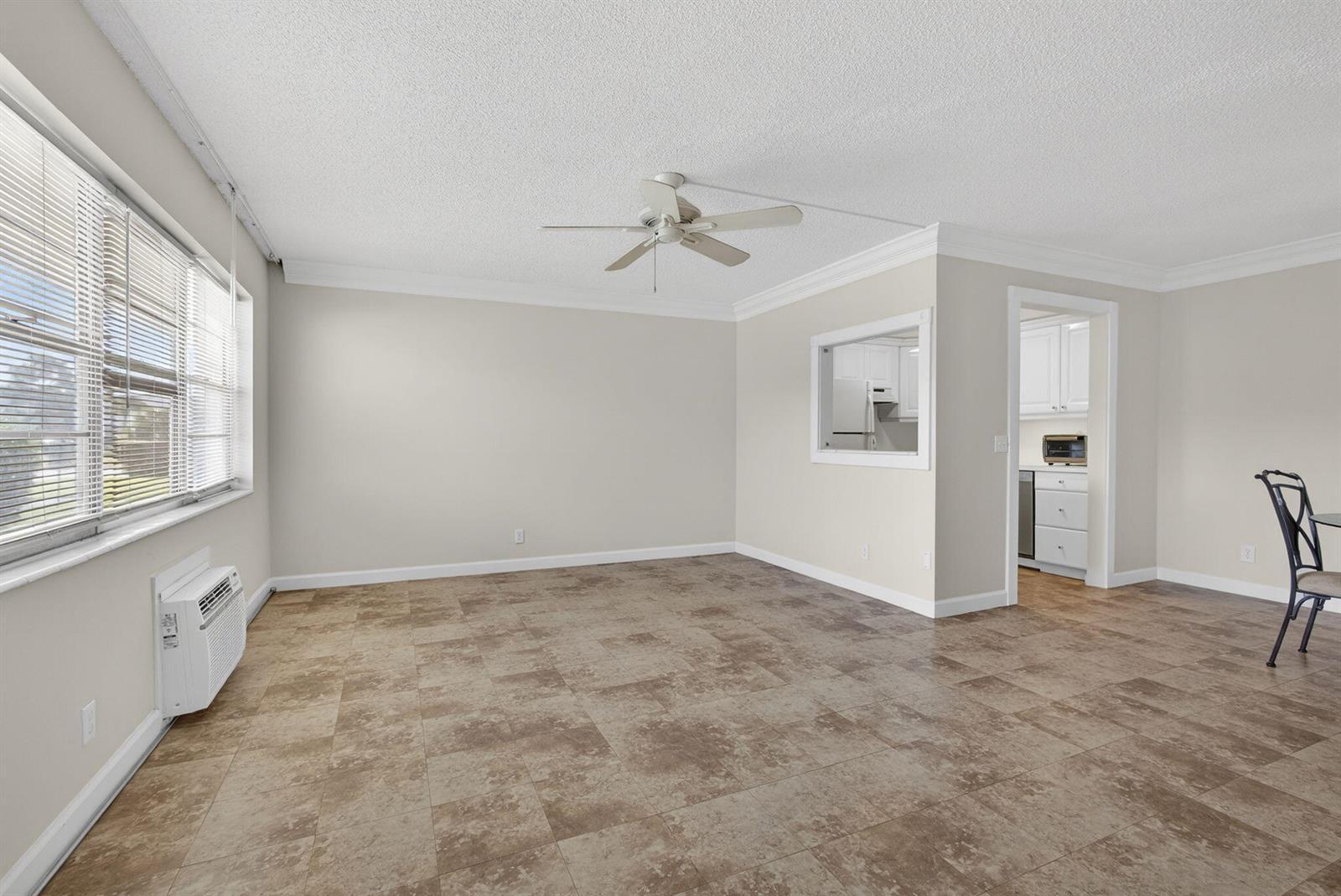 19 Hastings B, West Palm Beach FL 33417 photo 5