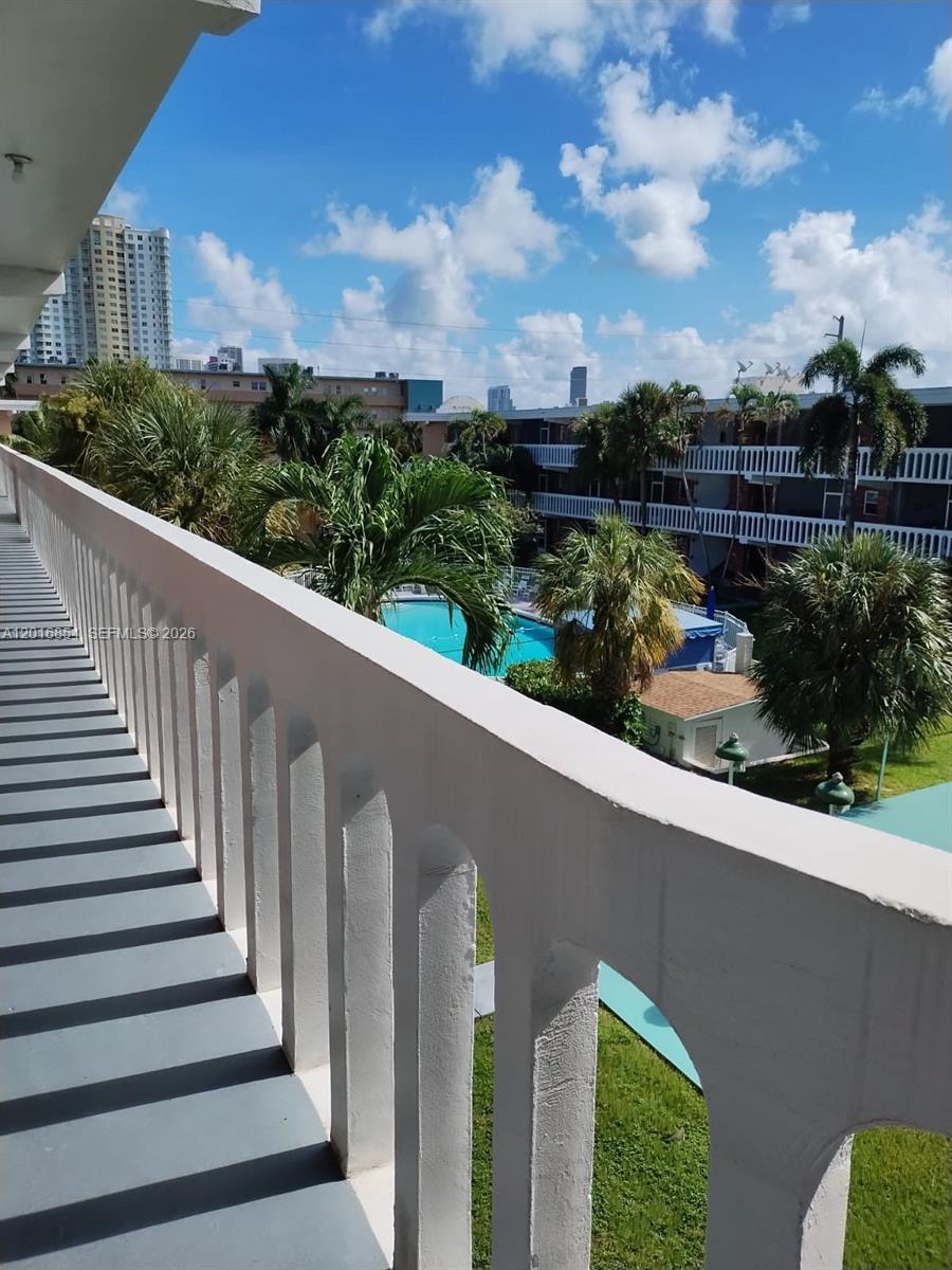 201 NE 14th Ave # 10C, Hallandale Beach FL 33009 photo 2