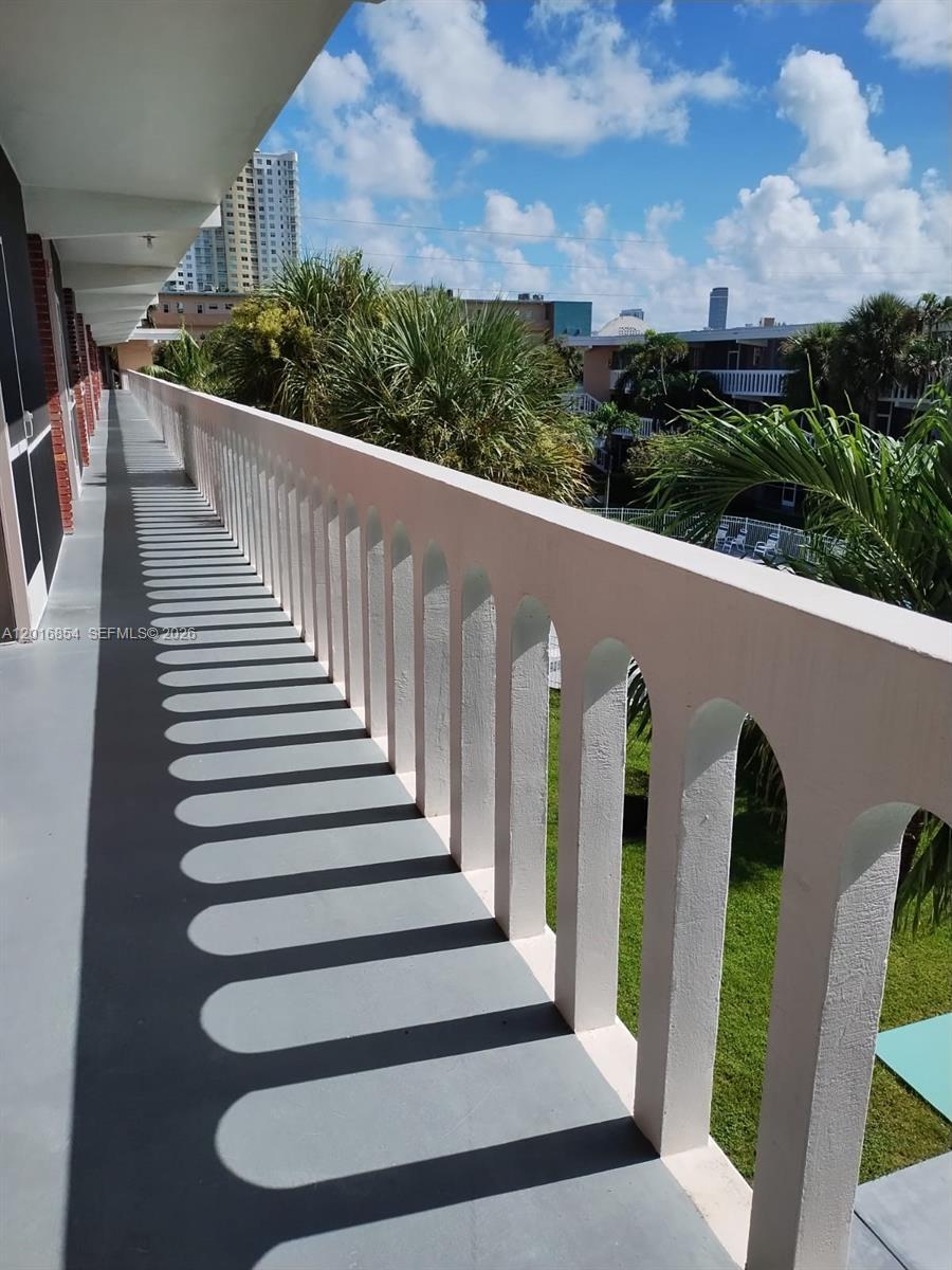 201 NE 14th Ave # 10C, Hallandale Beach FL 33009 photo 3